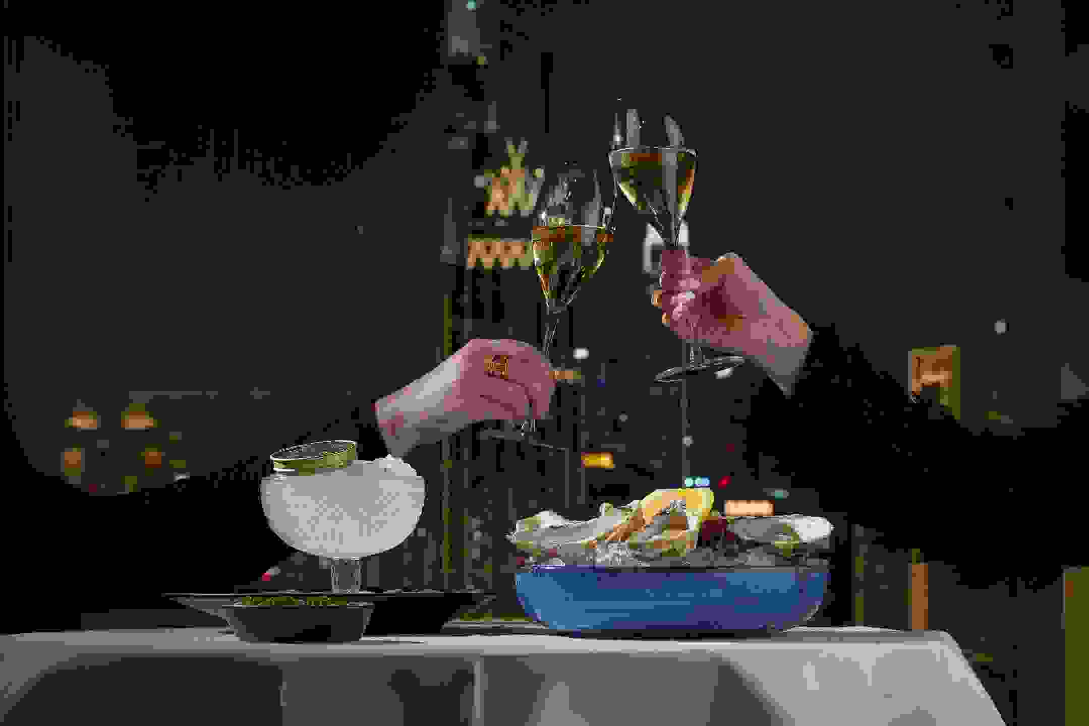 Bull &#038; Bear at Waldorf Astoria DIFC serves festive dining with style-image