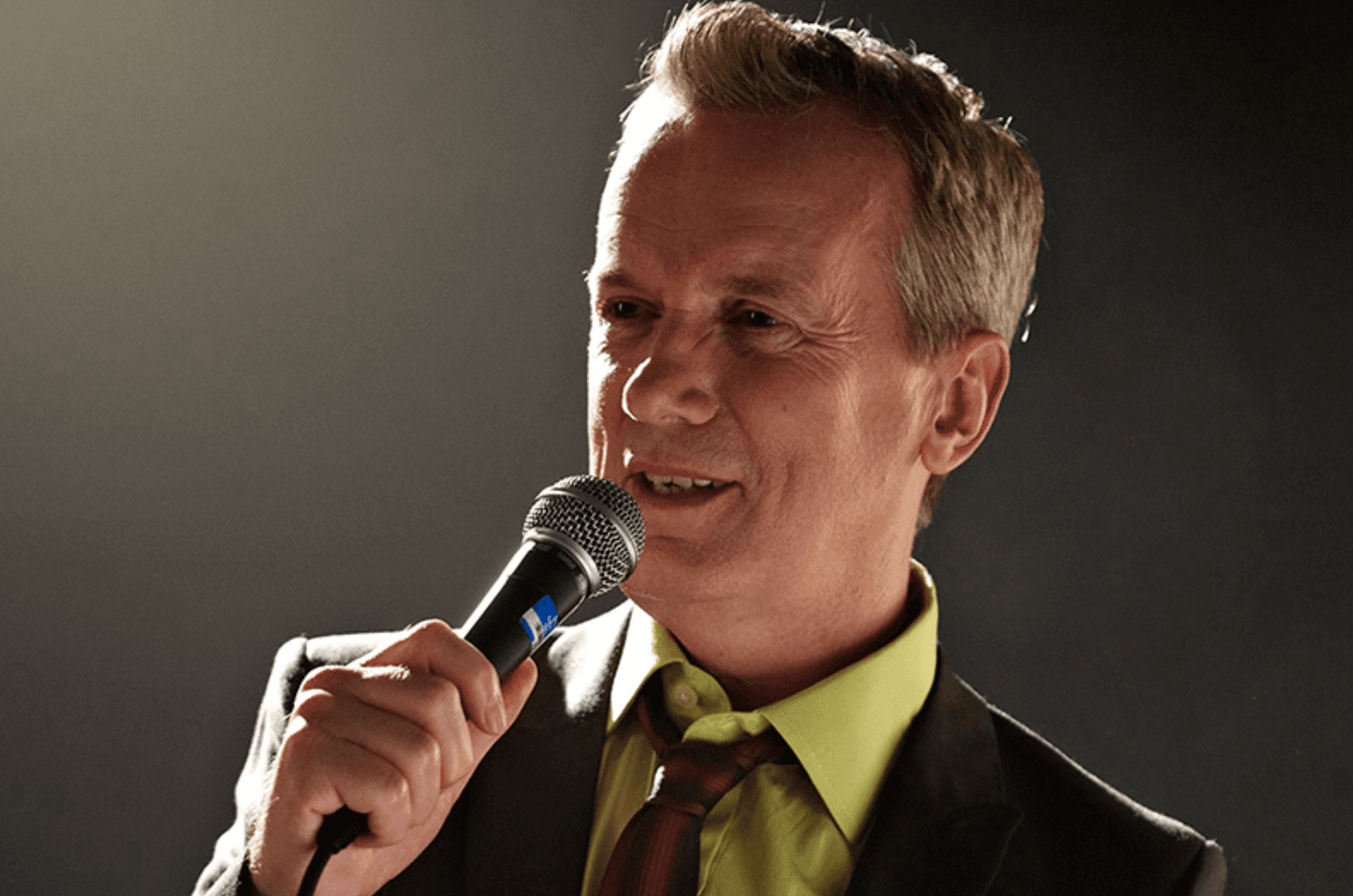 FACT meets iconic British comedian Frank Skinner: “I will go on into eternity”